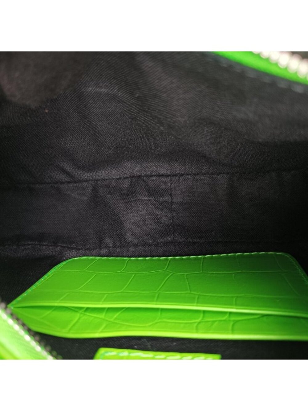 Balenciaga le Cagole Green Messenger - Picture 9 of 15